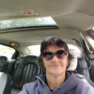 Meet your Posher, Cynthia